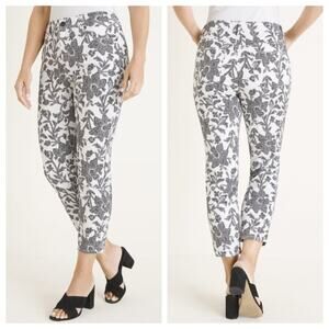 Chico's Women's Sateen Black And White Floral Crops Size 8
